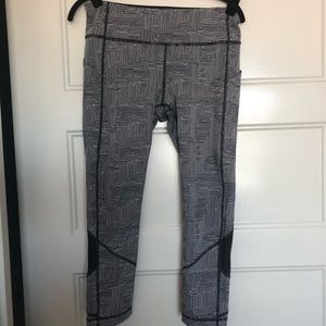 Lululemon pace rival crop size 8